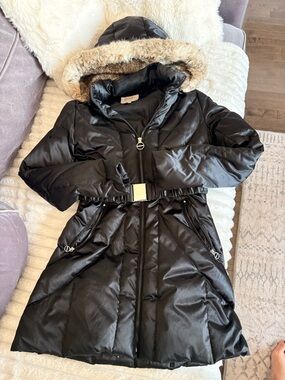 Black Hooded Puffer Coat with Faux Fur Trim